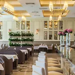 Kadorr Hotel Resort & Spa Otel 5*
