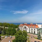 Kadorr & Готель