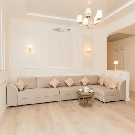Hotel Kadorr & 5*