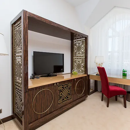 Kadorr Hotel Resort & Spa 5* Odessa