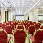 Kadorr & Hotel