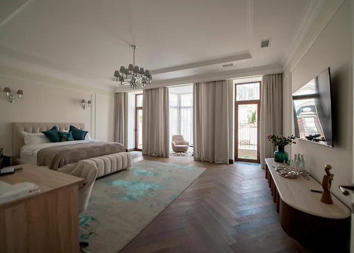 Kadorr Hotel Resort & Spa